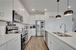 704 GRAZIE LOOP, DAVENPORT, FL 33837 - MLS#MFRO6338117