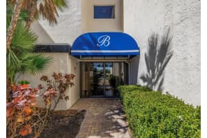 6120 43rd St W #305b, BRADENTON