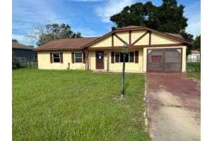 329 Oak Track Dr, OCALA