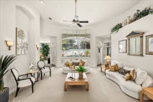 9713 CAMBERLEY CIRCLE, ORLANDO, FL 32836 - MLS#MFRO6338366