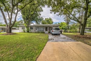 1435 Eden Dr, APOPKA