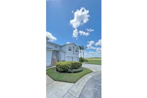 427 Eagle Ridge Dr, DAVENPORT