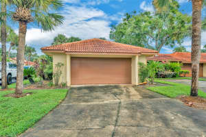 4956 EASTER CIRCLE, ORLANDO, FL 32808 - MLS#MFRO6338516