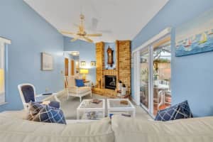 4956 EASTER CIRCLE, ORLANDO, FL 32808 - MLS#MFRO6338516
