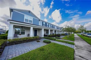 643 Belgrove St, DEBARY