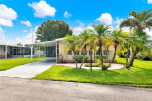 513 FLAMINGO LANE, OSTEEN, FL 32764 - MLS#MFRO6338687