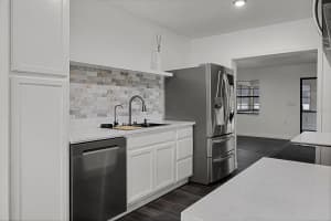 1070 JASMINE STREET, EUSTIS, FL 32726 - MLS#MFRO6338735