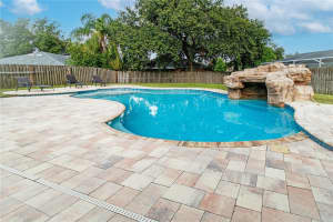 11418 DUTCH IRIS DRIVE, RIVERVIEW, FL 33578 - MLS#MFRO6338795