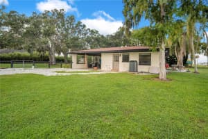 90 CRESCENT BOULEVARD, SANFORD, FL 32771 - MLS#MFRO6338876