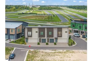316 CHICANE CIRCLE, AUBURNDALE, FL 33823 - MLS#MFRO6338927