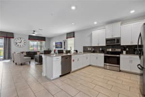 641 PEBBLE BEACH DRIVE, DAVENPORT, FL 33896 - MLS#MFRO6338976