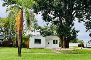 781 58th Ave Ne, ST PETERSBURG