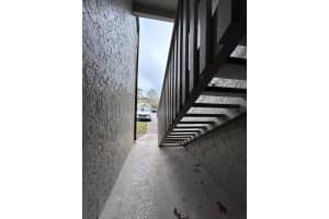 144 Springwood Cir #f, LONGWOOD