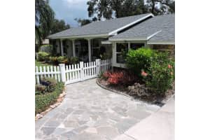 2312 Hillside Dr, MOUNT DORA