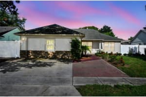231 S Bristol Cir, SANFORD