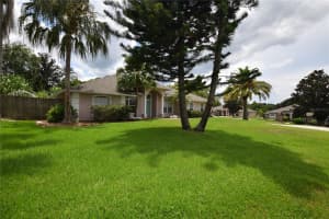 10649 VERSAILLES BOULEVARD, CLERMONT, FL 34711 - MLS#MFRO6339183