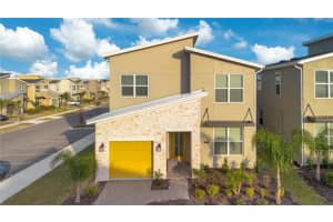 571 Drop Shot Dr, DAVENPORT