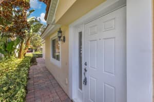 11995 FIORE DRIVE, ORLANDO, FL 32827 - MLS#MFRO6339412