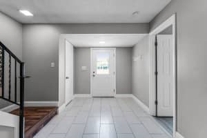 1270 VILLAGE WAY, ORLANDO, FL 32807 Sold 10/08/25