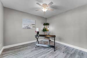1270 VILLAGE WAY, ORLANDO, FL 32807 Sold 10/08/25