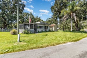 2425 COLONIAL STREET, LEESBURG, FL 34748 - MLS#MFRO6339502