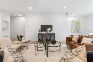 218 PARK LAKE STREET, ORLANDO, FL 32803 - MLS#MFRO6339630