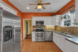 1837 ILLINOIS STREET, ORLANDO, FL 32803 - MLS#MFRO6339891