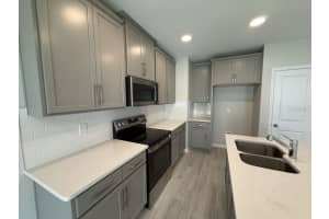 5075 PRAIRIE PRESERVE RUN, ST CLOUD, FL 34772 Sold 10/10/25