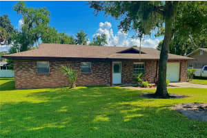 18 E Bay Ave, YALAHA