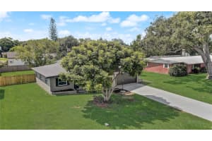 949 PINEAPPLE ROAD, SOUTH DAYTONA, FL 32119 - MLS#MFRO6340032