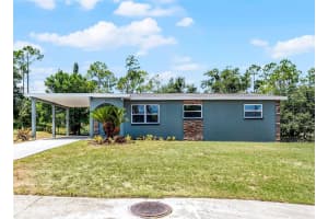 704 N 3rd St, HAINES CITY