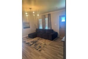 6917 N 53rd St Tampa, FL 33617 - Off Market