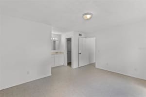 4864 OLD OAK TREE COURT, ORLANDO, FL 32808 - MLS#MFRO6340200