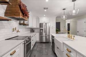 2405 NANCY STREET, ORLANDO, FL 32806 - MLS#MFRO6340207