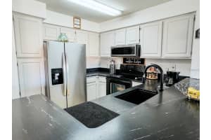 14037 FAIRWAY ISLAND DRIVE, ORLANDO, FL 32837 - MLS#MFRO6340377