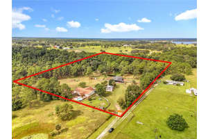 21320 Paradise Way, EUSTIS
