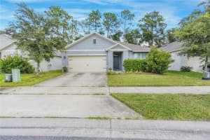 321 Charles Dr, DELAND