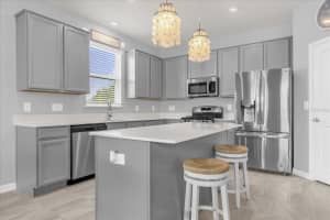 33673 SKY BLOSSOM CIRCLE, LEESBURG, FL 34788 - MLS#MFRO6340551