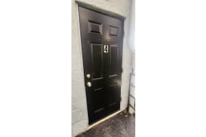 301 SE AVENUE B #4, WINTER HAVEN, FL 33880 - MLS#MFRO6340589