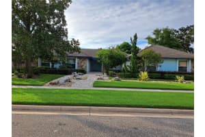 380 WHITE OAK CIR, MAITLAND, FL 32751 - MLS#MFRO6340648