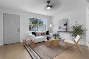 5022 LANETTE STREET, ORLANDO, FL 32811 Sold 10/08/25