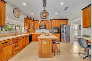 9809 OSPREY LANDING DRIVE, ORLANDO, FL 32832 - MLS#MFRO6340898