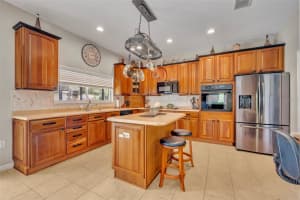 9809 OSPREY LANDING DRIVE, ORLANDO, FL 32832 - MLS#MFRO6340898