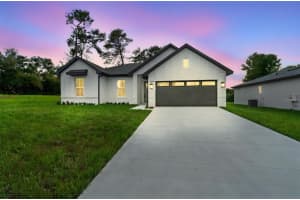 894 Pine Ave, ORANGE CITY