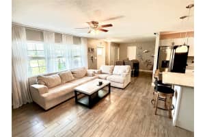 2815 SOUTHERN PARKWAY, BRADENTON, FL 34205 - MLS#MFRO6341216
