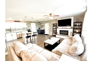 2815 SOUTHERN PARKWAY, BRADENTON, FL 34205 - MLS#MFRO6341216