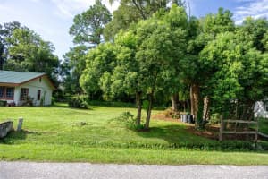 2306 GREENLEAF DRIVE, ORLANDO, FL 32810 - MLS#MFRO6341264