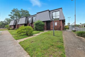 1836 CRYSTAL LAKE DRIVE, LAKELAND, FL 33801 - MLS#MFRO6341275