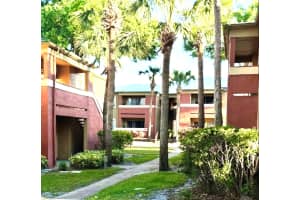 604 Kenwick Cir #105, CASSELBERRY