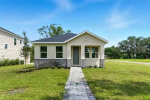 817 S Locust Ave, SANFORD